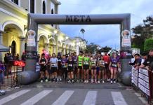 Participan alrededor de 600 personas en el medio maratón de Zapotlán