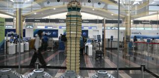 Los aeropuertos de EEUU sufren retrasos y cancelaciones a causa del cierre gubernamental