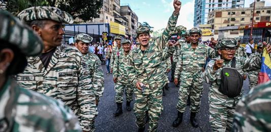 Venezuela anuncia despliegue militar en principal aeropuerto y dos regiones del Caribe