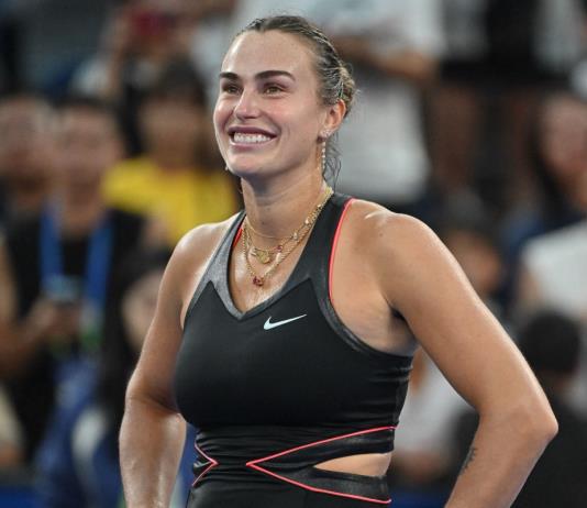 Sabalenka, Pegula y Paolini sufren para seguir en Wuhan, Gauff por la vía rápida