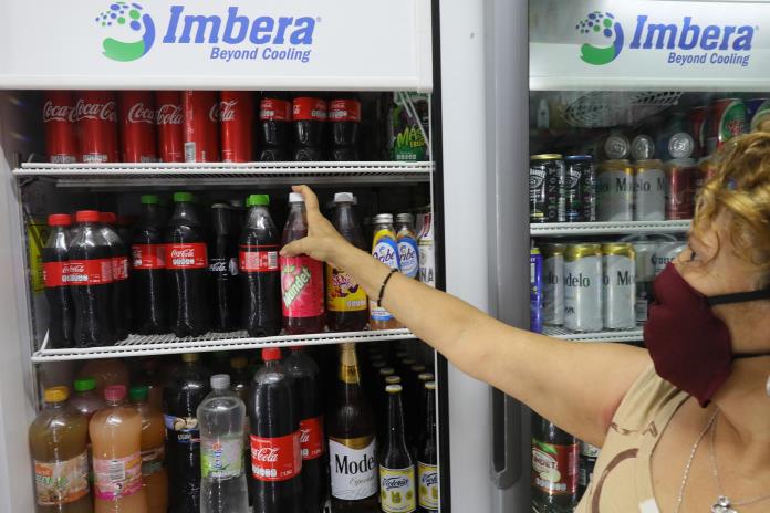 Sheinbaum defiende el impuesto a las bebidas azucaradas para que se consuman menos Sheinbaum defiende el impuesto a las bebidas azucaradas para que se consuman menos