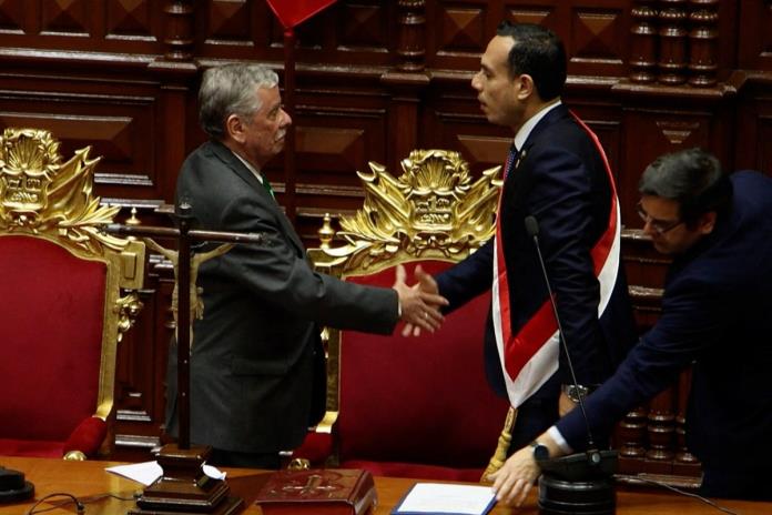 De crisis en crisis: ¿qué le espera a Perú bajo su séptimo gobierno en una década?