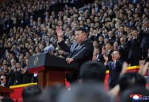 Kim se compromete a convertir a Pionyang en un paraíso próspero en aniversario