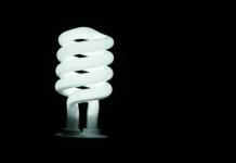 Las personas ahorran más energía en casa cuanto más capaces se ven de hacerlo