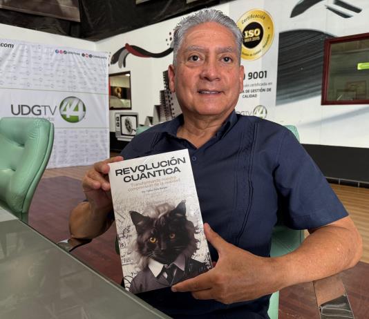 Carlos Peña Barajas presenta su libro "Revolución Cuántica"