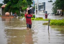 Aumenta muerte y destrucción por intensas lluvias en México
