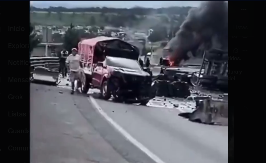 Al menos 3 heridos por la explosión de un camión cargado de diésel en el centro de México