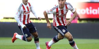 Hermana de Omar Bravo dice que denuncia por abuso es para ocultar un fraude millonario