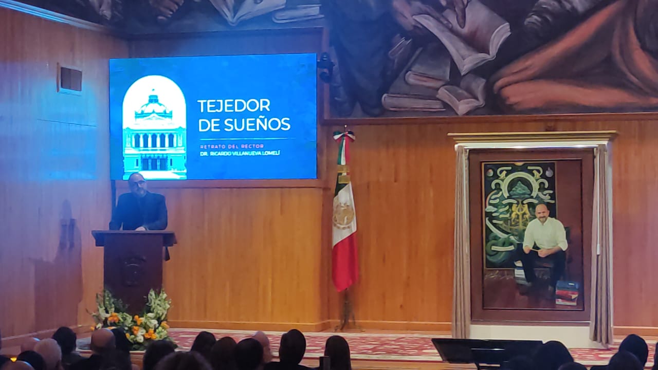 Un rector cercano y de gran liderazgo, así será recordado Ricardo Villanueva, quien develó su retrato
