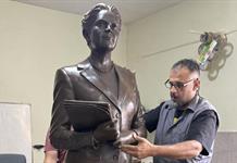 Irene Robledo, un emblema para el espíritu transformador de la UdeG, tiene su estatua en Rectoría