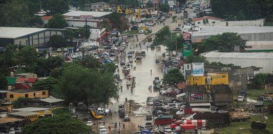 Al menos 64 muertos y 65 desaparecidos por lluvias en México