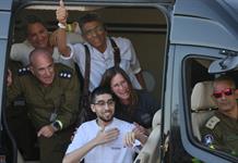 Jaulas, túneles y fosas: familiares de exrehenes en Gaza cuentan su dura detención Jaulas, túneles y fosas: familiares de exrehenes en Gaza cuentan su dura detención