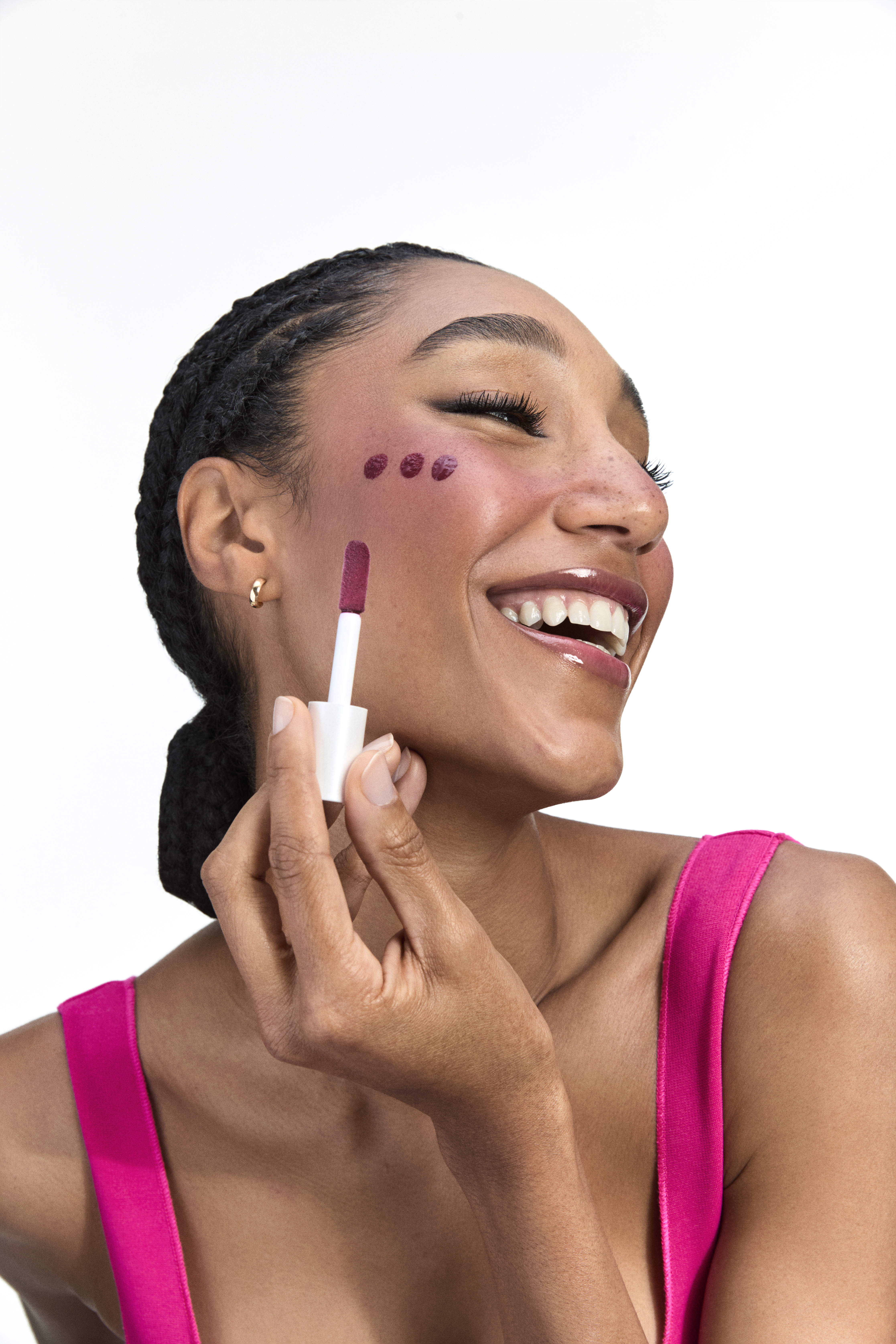 Ligereza, frescura y luz: la textura líquida se impone en el maquillaje Ligereza, frescura y luz: la textura líquida se impone en el maquillaje
