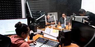 Una radio local alivia la incertidumbre en medio del desastre por las lluvias en México
