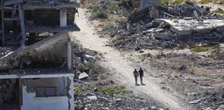 Enfoque audaz de Trump logra acuerdo en Gaza, pero hay dudas sobre una paz duradera