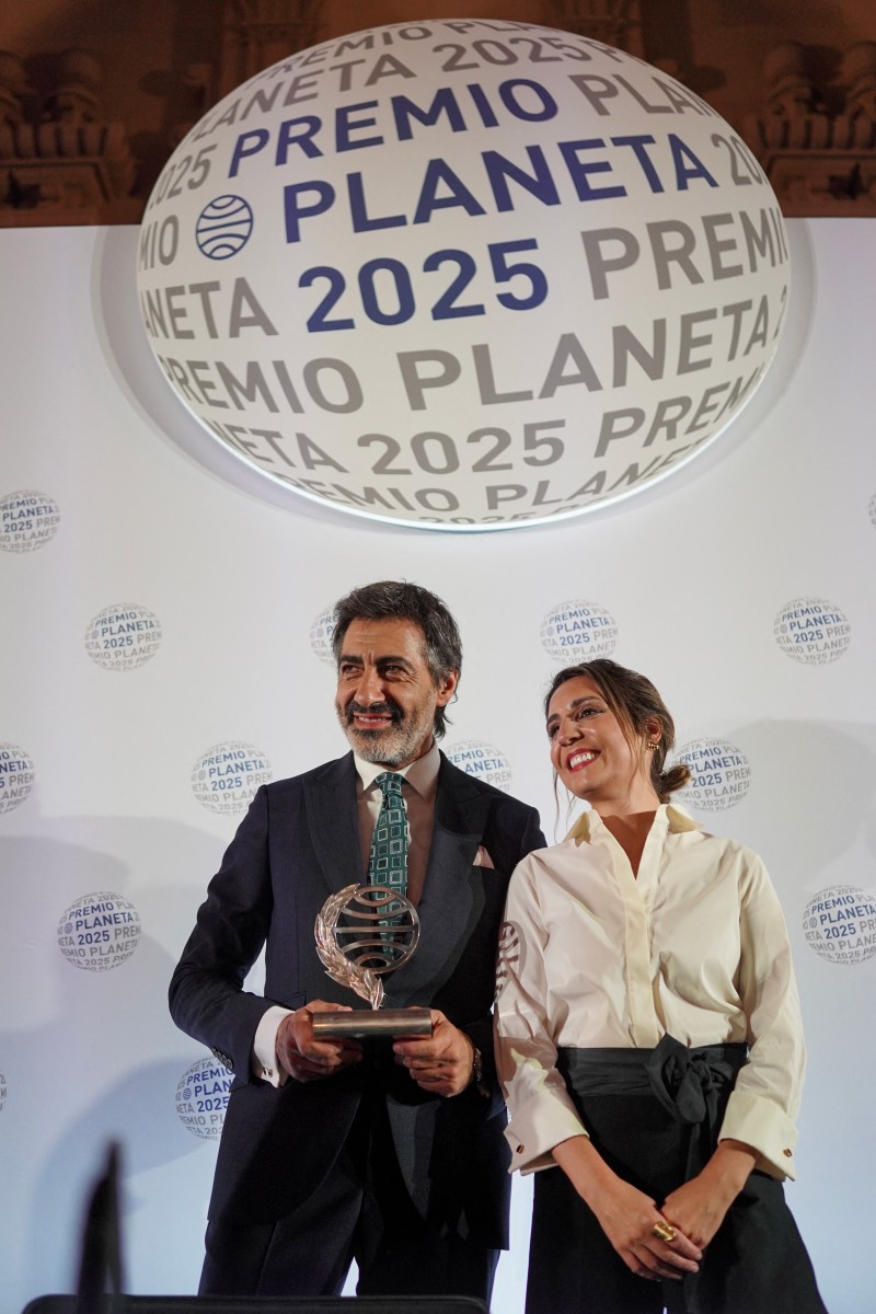 El Premio Planeta recompensa al mediático escritor español Juan del Val El Premio Planeta recompensa al mediático escritor español Juan del Val