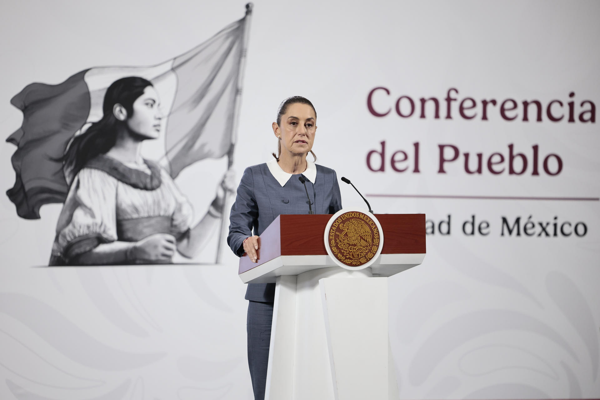 México mantiene confianza en plan económico tras alza de previsión de crecimiento de FMI