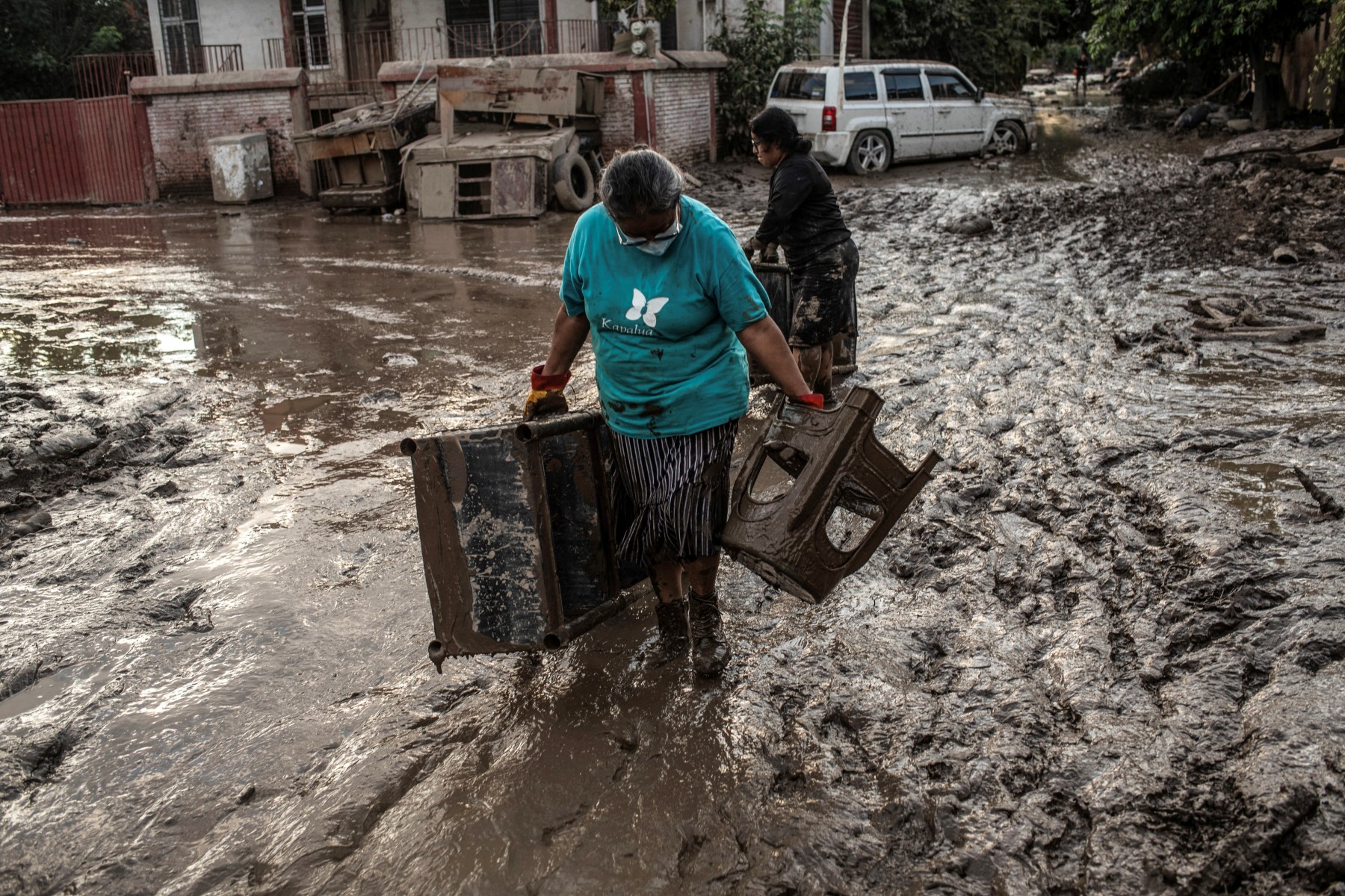 Con miedo a las infecciones, víctimas de lluvias en México claman por ayuda Con miedo a las infecciones, víctimas de lluvias en México claman por ayuda