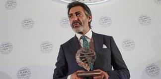 El Premio Planeta recompensa al mediático escritor español Juan del Val