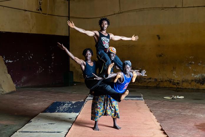 Un circo de Guinea ofrece un trampolín internacional a jóvenes desfavorecidos Un circo de Guinea ofrece un trampolín internacional a jóvenes desfavorecidos