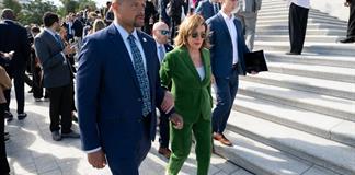 Jueza bloquea temporalmente los despidos de la administración Trump Jueza bloquea temporalmente los despidos de la administración Trump