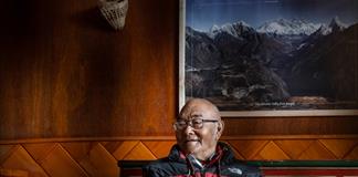 Muere último superviviente de la expedición que escaló el Everest en 1953