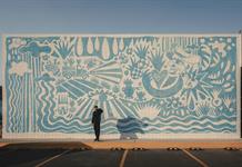 Claudio Limón presenta su mural “Constelación infinita”, representativa de los Altos de Jalisco y el Tequila