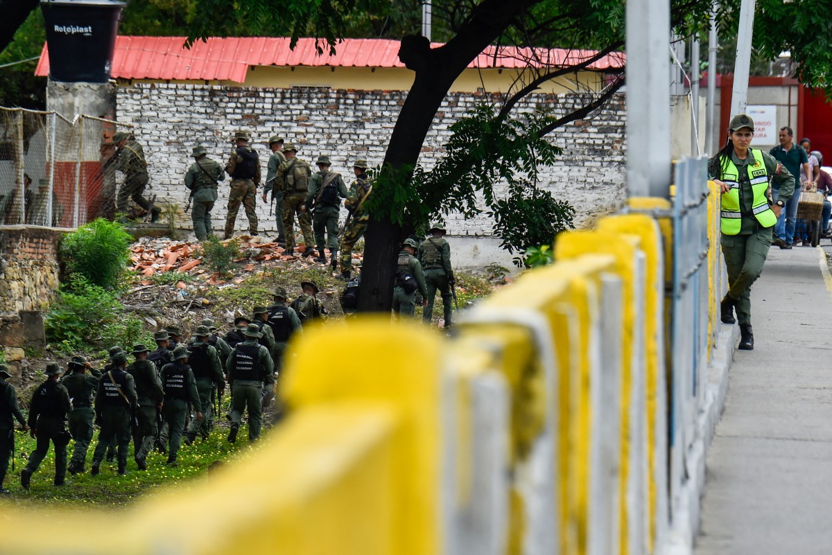 Venezuela refuerza presencia militar en frontera terrestre ante despliegue de EEUU Venezuela refuerza presencia militar en frontera terrestre ante despliegue de EEUU