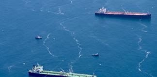 Aplazado el voto de plan internacional para reducir emisiones de barcos por presión de EEUU