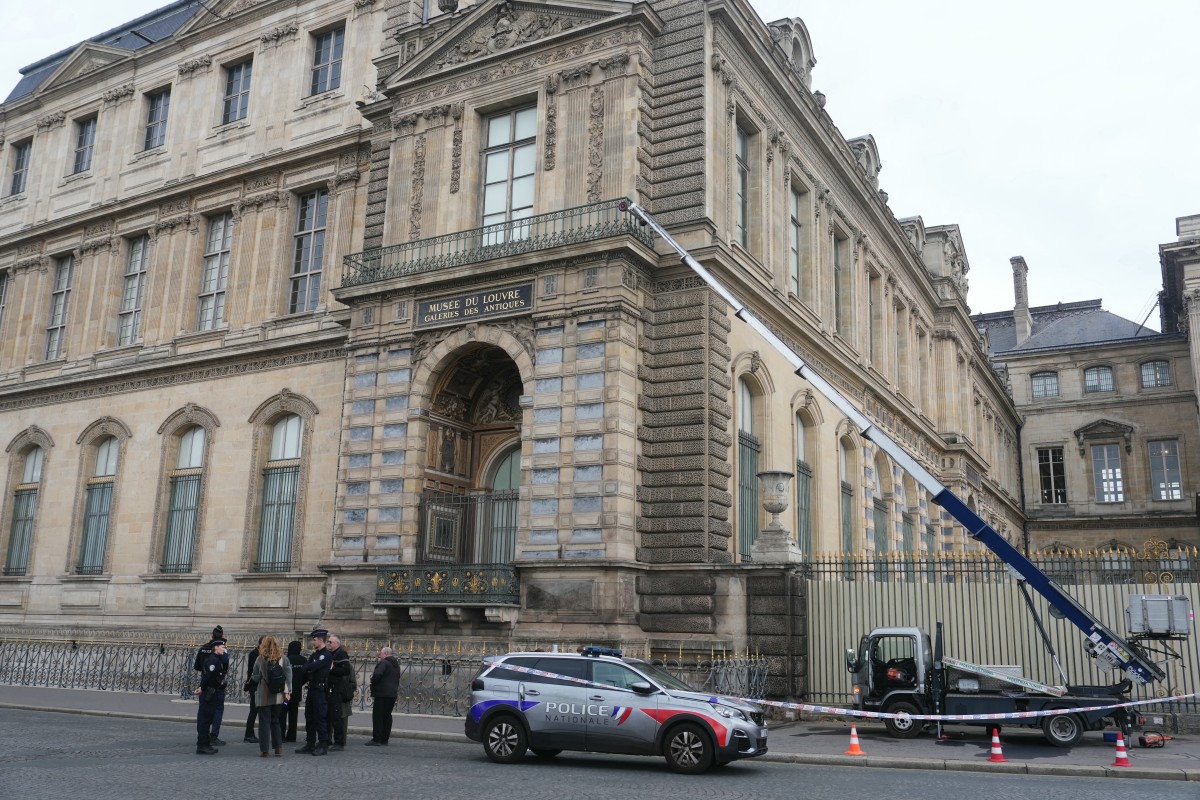 Las joyas de la Corona del Louvre: ocho minutos de un espectacular robo