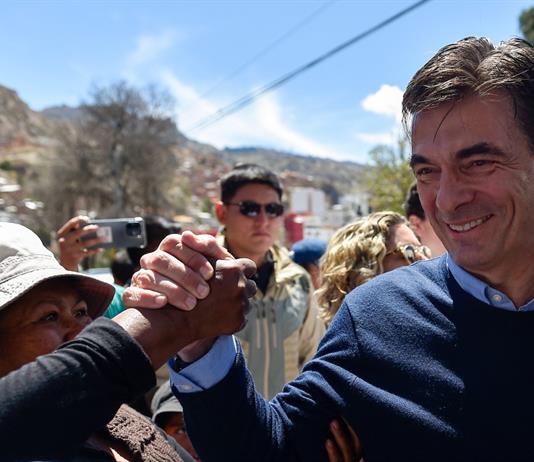Centroderechista Paz, nuevo presidente de Bolivia que pone fin a 20 años de socialismo