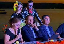 Estudiantes del CUChapala construyen catrina robotizada de 5 metros; se exhibirá en el Ayuntamiento