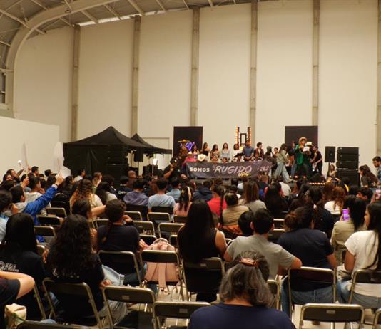 Cinco estudiantes avanzan a la semifinal del concurso Rugido UDG en los Altos Norte