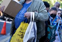 ¿Cómo hago para comer?: funcionarios de EEUU asfixiados por parálisis presupuestal