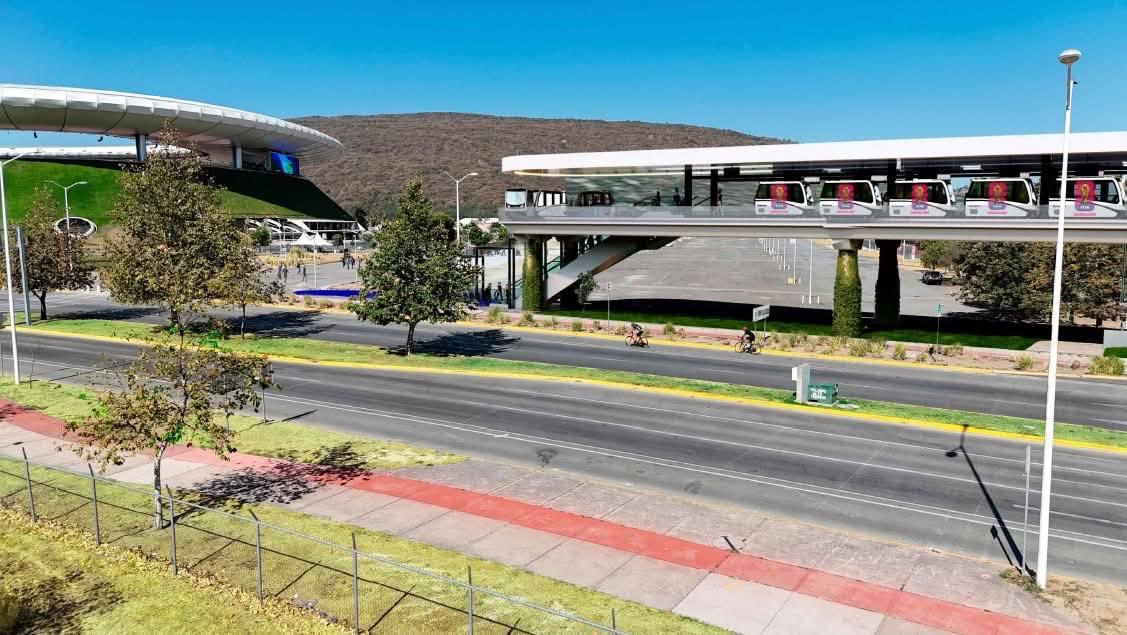 Por falta de tiempo, cancelan el autotren que trasladaría a aficionados desde el periférico al estadio Guadalajara durante el mundial Por falta de tiempo, cancelan el autotren que trasladaría a aficionados desde el periférico al estadio Guadalajara durante el mundial