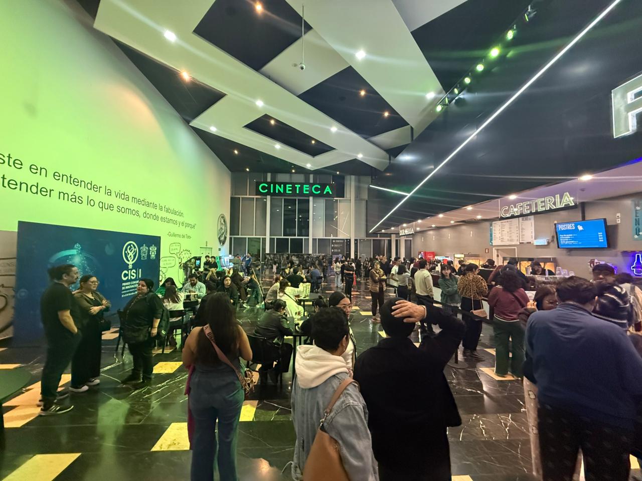 Larga noche de cine en la Cineteca FICG por el estreno de Frankenstein de Guillermo del Toro