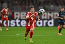 Promesa Lennart Karl hace historia en triunfo del Bayern en Champions