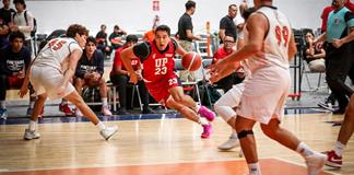 El basquetbolista autlense Álvaro Ramírez destaca a nivel nacional como uno de los mejores jugadores de la Liga Universitaria ABE