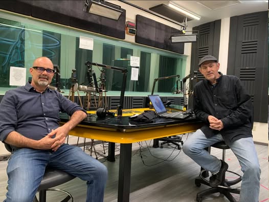 Radio al Cubo  - Ju. 23 Oct 2025 episode artwork