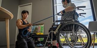 En Japón, los culturistas usan también su fuerza para los cuidados sanitarios En Japón, los culturistas usan también su fuerza para los cuidados sanitarios