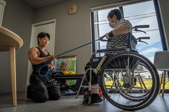 En Japón, los culturistas usan también su fuerza para los cuidados sanitarios En Japón, los culturistas usan también su fuerza para los cuidados sanitarios