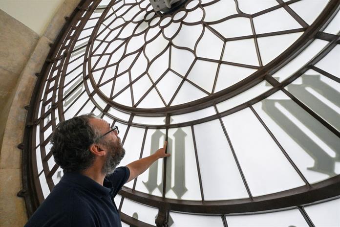 Solo el cambio de hora detiene las manecillas del Big Ben londinense Solo el cambio de hora detiene las manecillas del Big Ben londinense