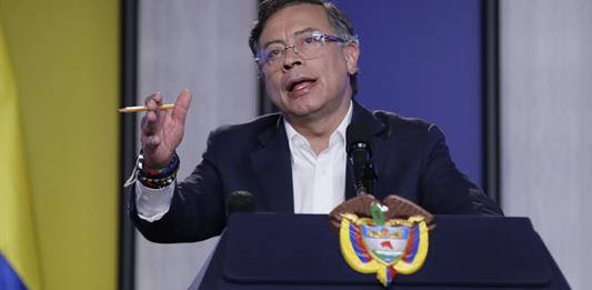 EE.UU. impone sanciones financieras a Petro tras acusarlo de líder del narcotráfico