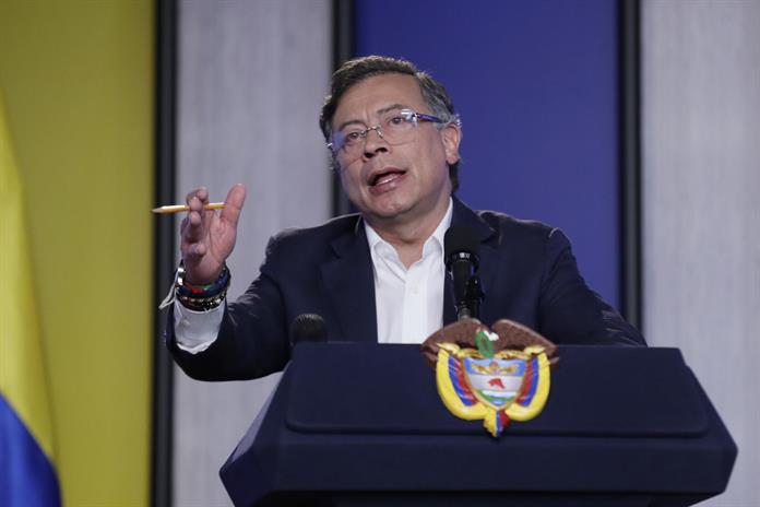 EE.UU. impone sanciones financieras a Petro tras acusarlo de líder del narcotráfico EE.UU. impone sanciones financieras a Petro tras acusarlo de líder del narcotráfico