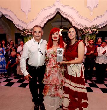 Polémica en México por show musical de hermana de gobernadora de Campeche en acto oficial Polémica en México por show musical de hermana de gobernadora de Campeche en acto oficial