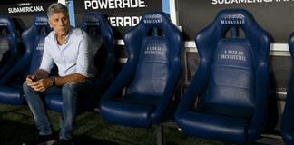 Entrenadores de fútbol, bajo fuego en la guerra de críticas de las redes sociales