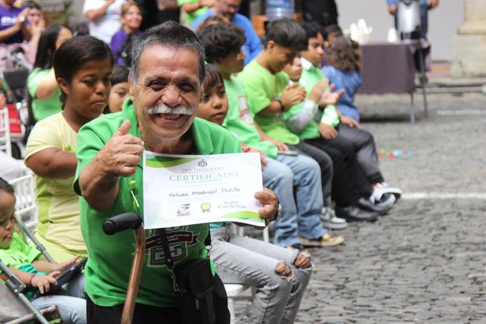 Buscan hacer una ciudad más incluyente para las personas de talla baja Buscan hacer una ciudad más incluyente para las personas de talla baja
