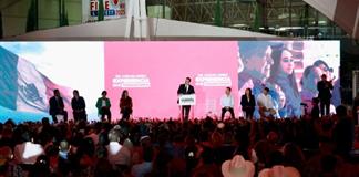 Carlos Lomelí rinde su primer informe en Jalisco