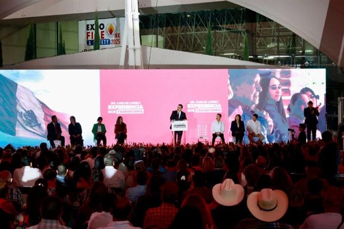 Carlos Lomelí rinde su primer informe en Jalisco Carlos Lomelí rinde su primer informe en Jalisco