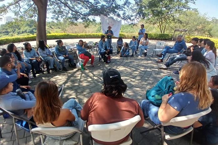 Denuncian vecinos y activistas obras del SIAPA en Colomos III Denuncian vecinos y activistas obras del SIAPA en Colomos III